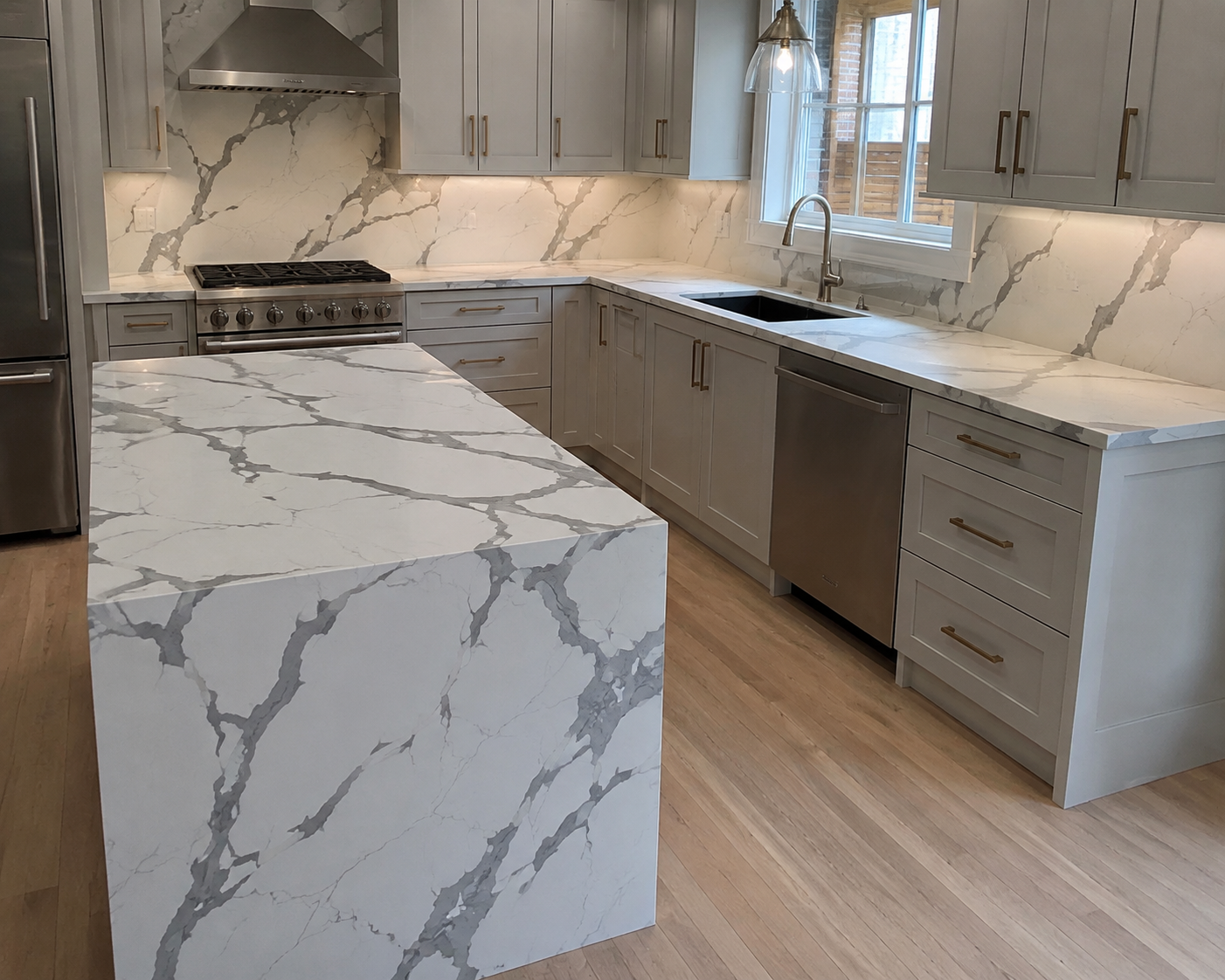 Statuario kitchen reference 3